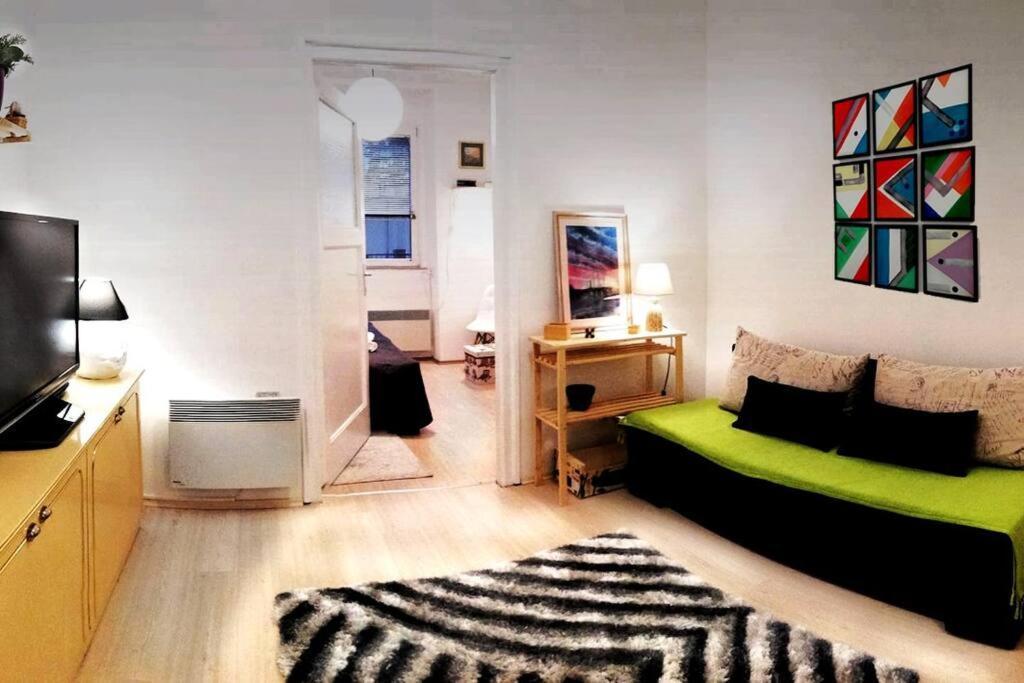 Atelier 12, Feeling Like An Artist! Promo Price Apartment Beograd Ngoại thất bức ảnh